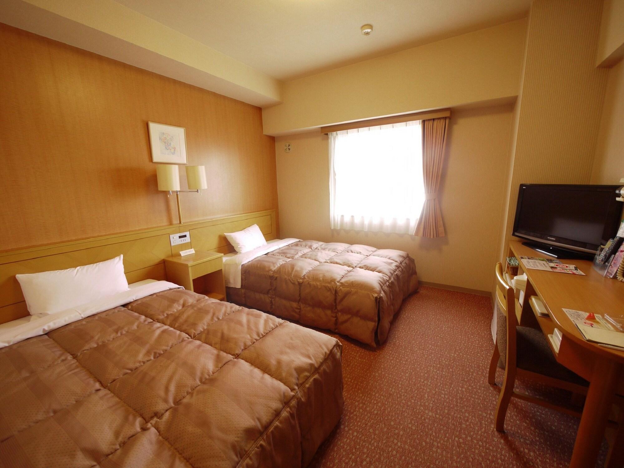 Hotel Route-Inn Toyokawa Inter Exterior photo